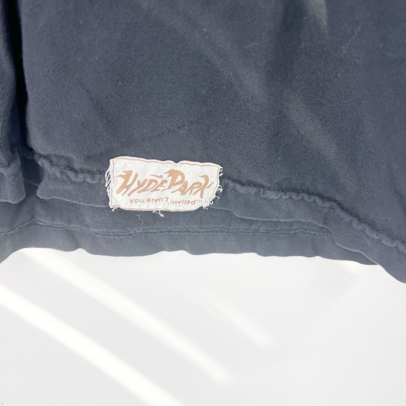 ✅ YOU AREN'T INVITED BLACK HYDE PARK BLACK CREWNECK T-SHIRT SIZE LARGE - Picture 3 of 7